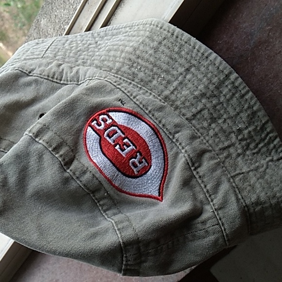 Hat REDS - Picture 4 of 6